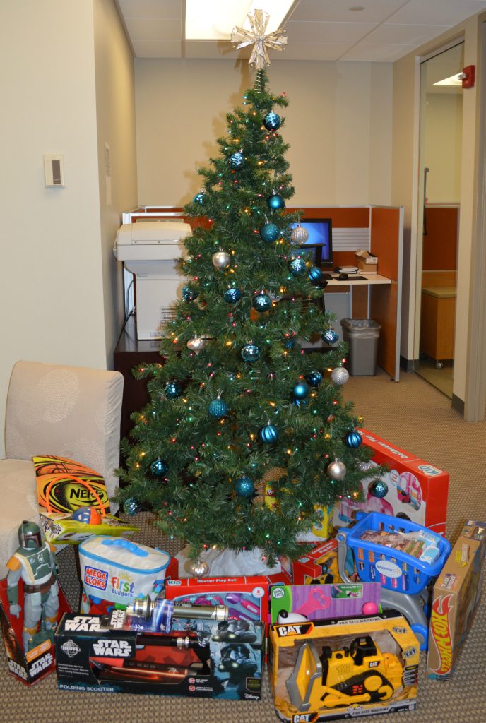 toys-for-tots-tree-cropped-2